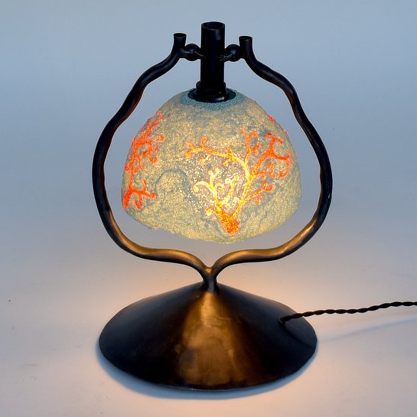 Peloria table lamp by Coline Le Quenven