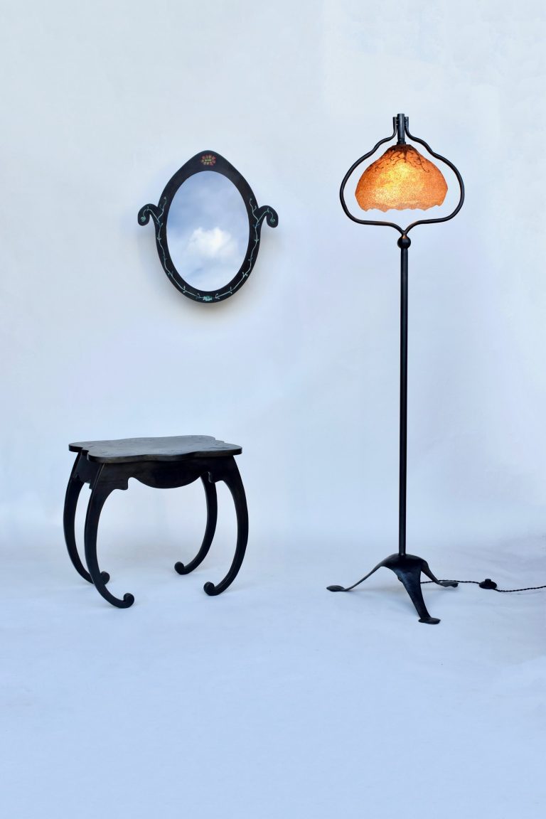 Pietra Plastica collection by Coline Le Quenven: side table, mirror and Peloria floor lamp in patinated steel inlaid with recycled plastic